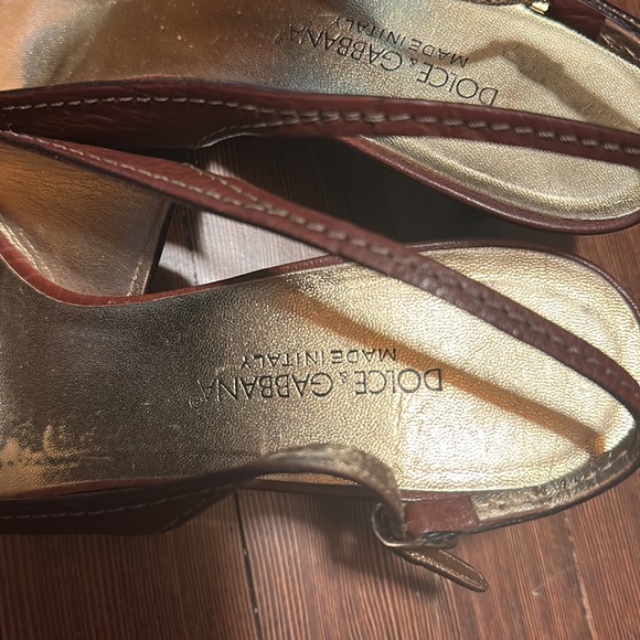 Dolce and Gabbana brown leather sling back - Picture 2 of 6